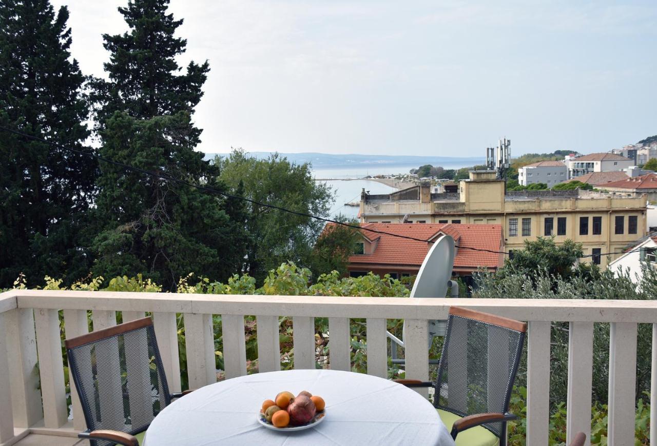 Apartments Villa White House Omiš Exteriér fotografie