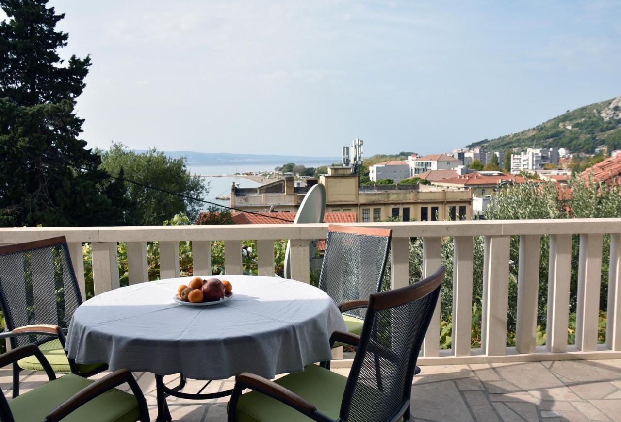 Apartments Villa White House Omiš Exteriér fotografie