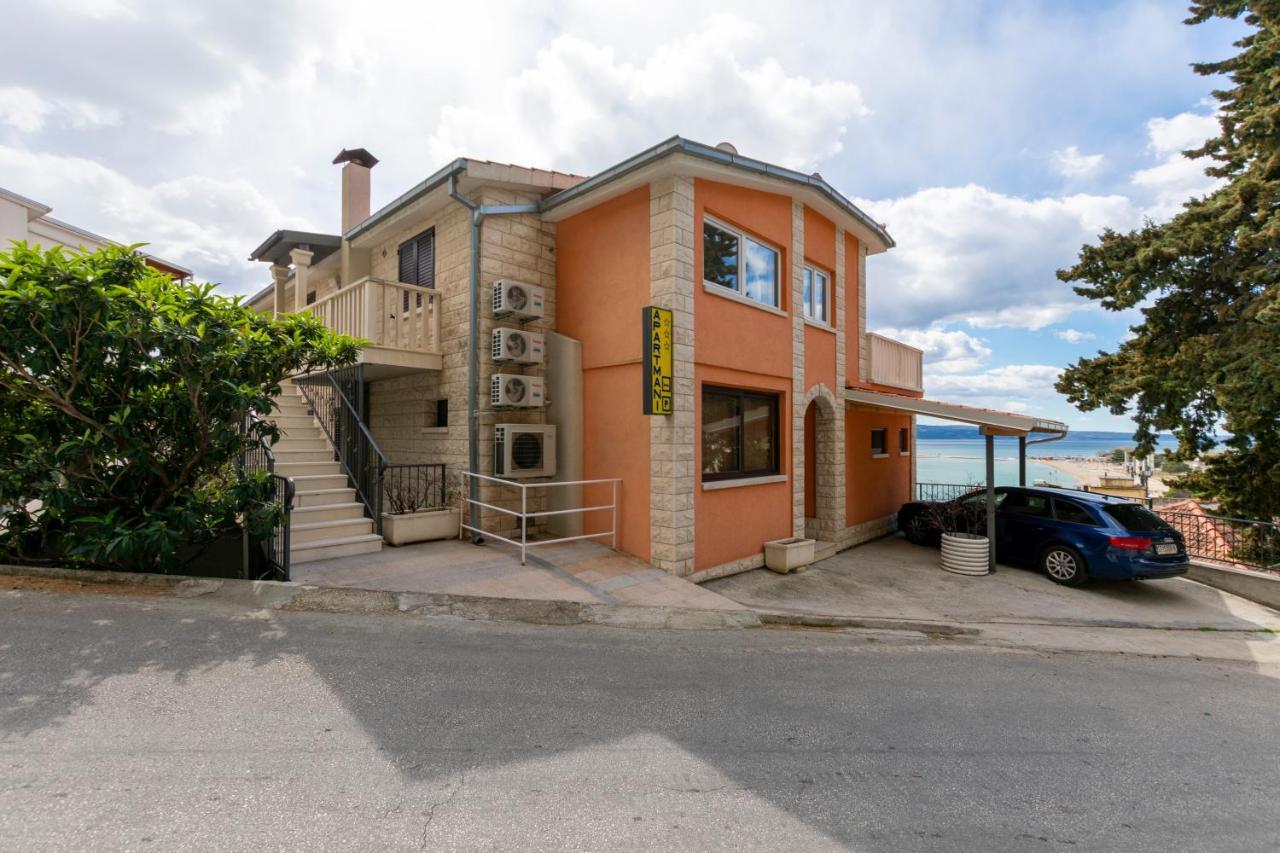 Apartments Villa White House Omiš Exteriér fotografie