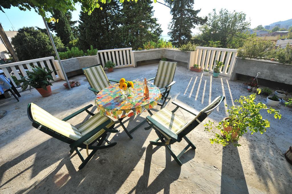 Apartments Villa White House Omiš Pokoj fotografie