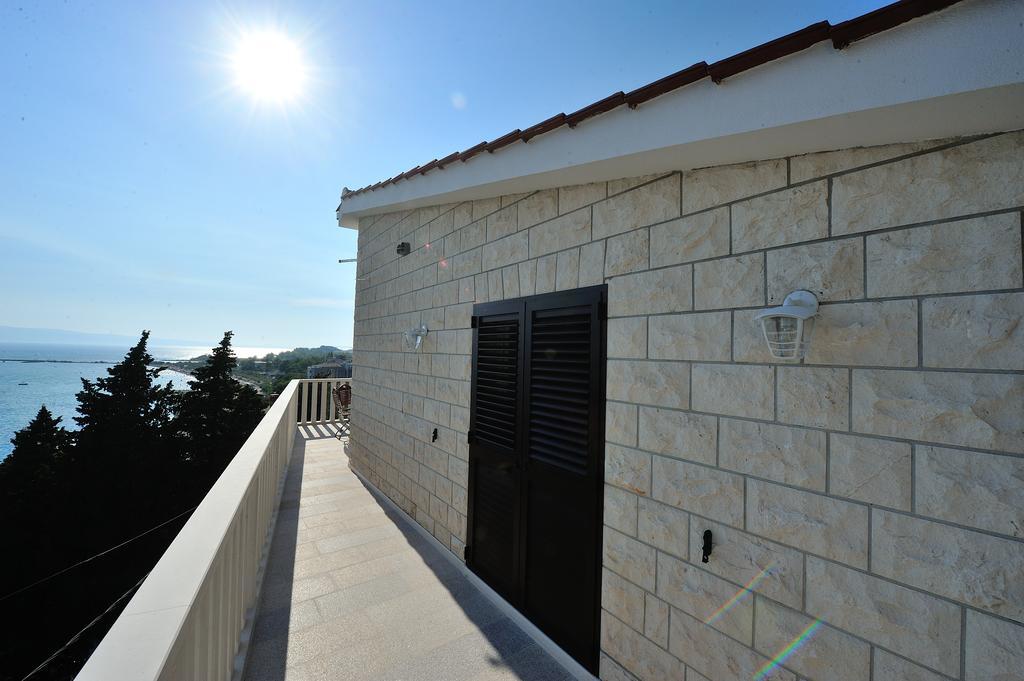 Apartments Villa White House Omiš Pokoj fotografie