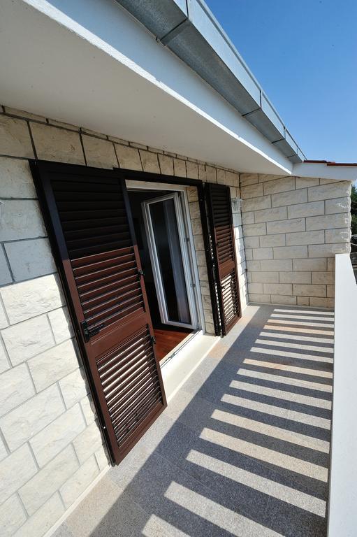 Apartments Villa White House Omiš Pokoj fotografie