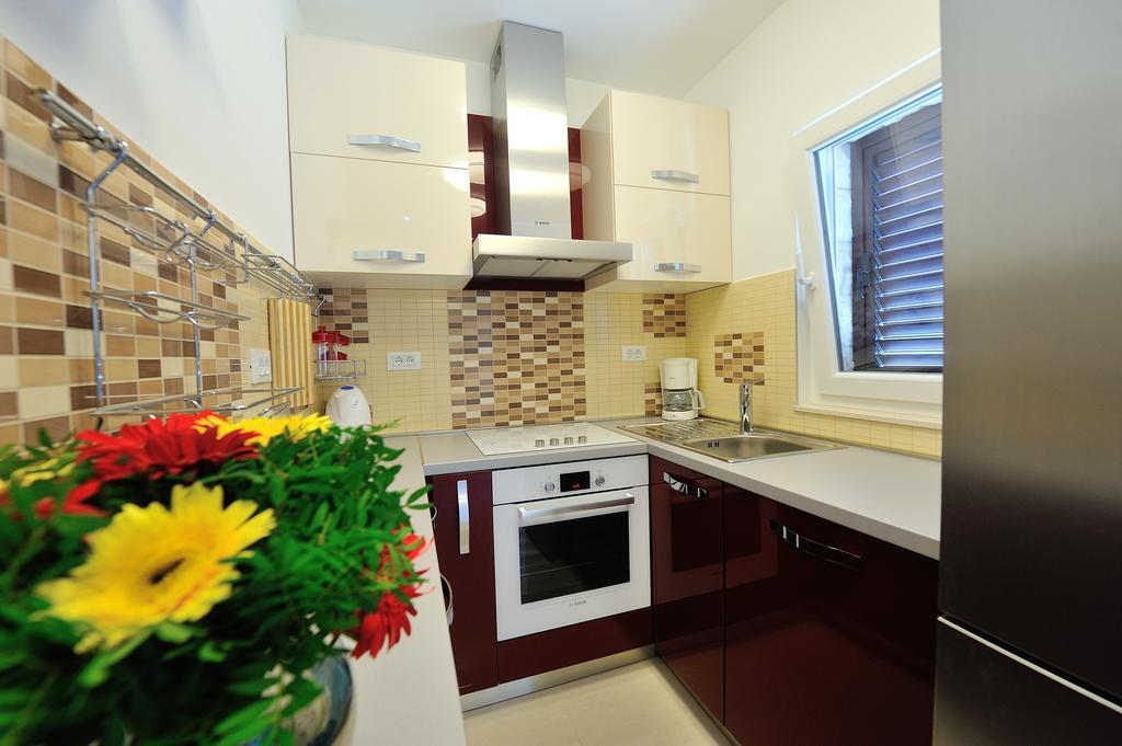 Apartments Villa White House Omiš Pokoj fotografie