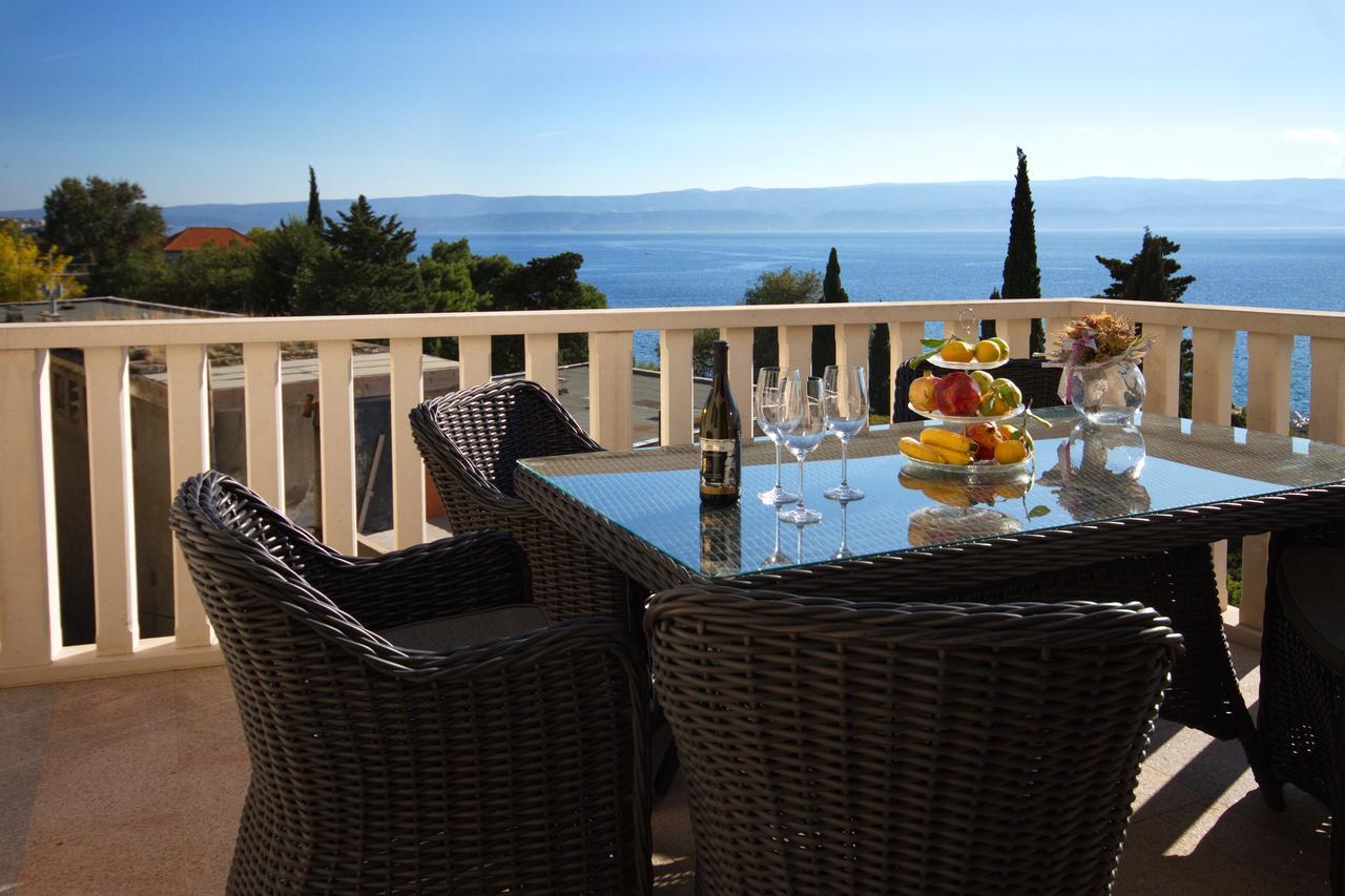 Apartments Villa White House Omiš Exteriér fotografie